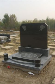 點(diǎn)擊查看詳細(xì)信息<br>標(biāo)題：石墓碑 閱讀次數(shù)：2145