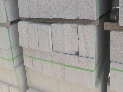 點擊查看詳細信息<br>標題：花崗巖路沿石 閱讀次數：2790