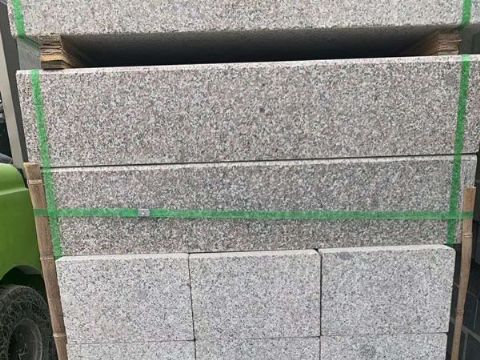 點擊查看詳細信息<br>標題：花崗巖路沿石 閱讀次數：2696