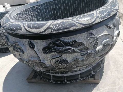 點擊查看詳細信息<br>標題：石缸石花盆 閱讀次數(shù)：2223