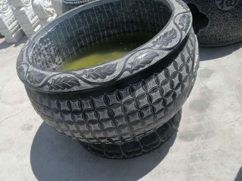 點擊查看詳細信息<br>標題：石缸石花盆 閱讀次數(shù)：2298
