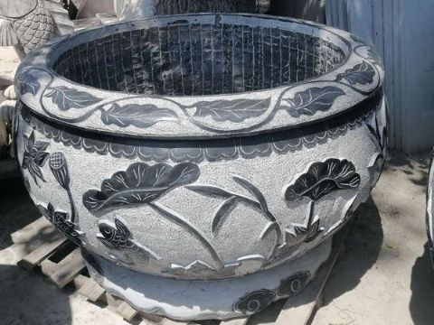 點(diǎn)擊查看詳細(xì)信息<br>標(biāo)題：石缸石花盆 閱讀次數(shù)：3176